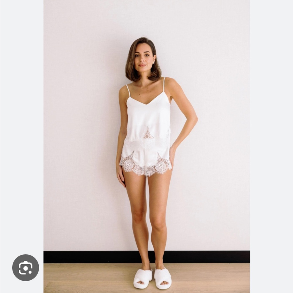 Elegant White Lace Sleepwear Set